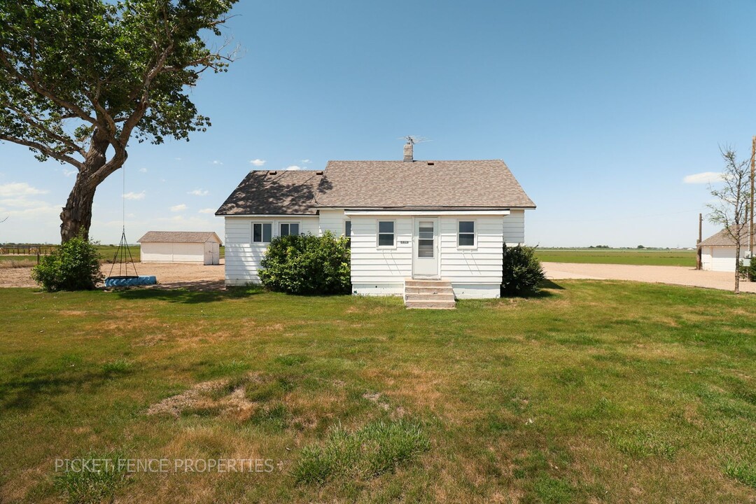 12281 WCR in Eaton, CO - Building Photo