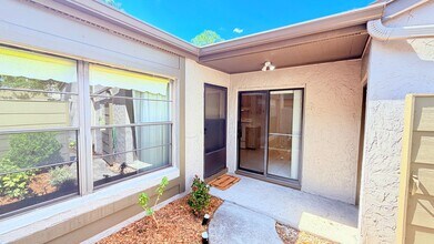 477 Meadowood Blvd in Fern Park, FL - Building Photo - Building Photo