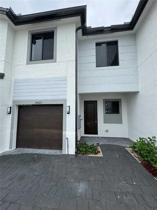 34423 SW 189th Ct in Homestead, FL - Foto de edificio