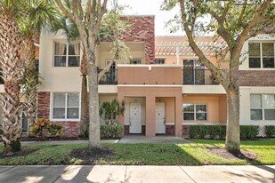 10560 SW Stephanie Way in Port St. Lucie, FL - Building Photo