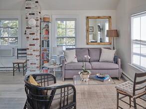 155 Water St in Stonington, CT - Building Photo - Building Photo