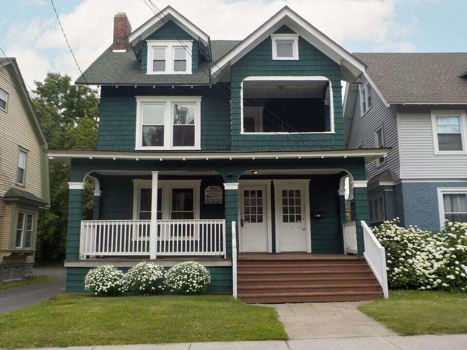 969 Lancaster Ave in Syracuse, NY - Building Photo