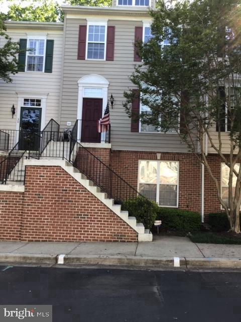 32 Harbour Heights Dr in Annapolis, MD - Building Photo