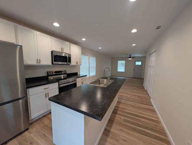 1117 Edwardsburg Ave in Elkhart, IN - Building Photo - Building Photo
