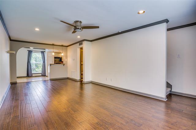 4520 Holland Ave in Dallas, TX - Building Photo