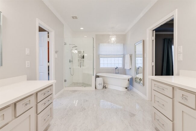 property at 1504 W 23rd St