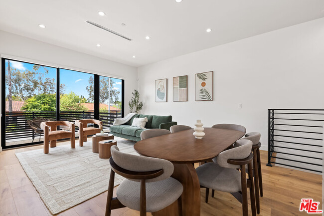 property at 5118 Laurel Canyon Blvd