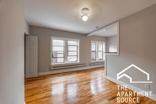 2844 N Orchard St, Unit 36 in Chicago, IL - Building Photo