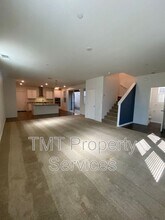 5471 Westhampton Way in Sacramento, CA - Building Photo - Building Photo