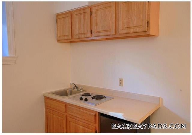 405 Beacon St in Boston, MA - Building Photo - Building Photo