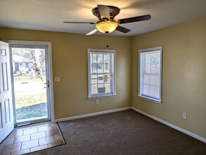 328 Honeywood Ave in Charlotte, NC - Building Photo - Building Photo