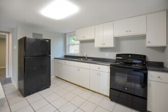 1906 Delmar St-Unit -B in Charleston, SC - Building Photo - Building Photo