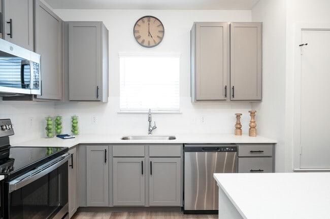 Seagrass Cottages at Northshore in Portland, TX - Foto de edificio - Interior Photo