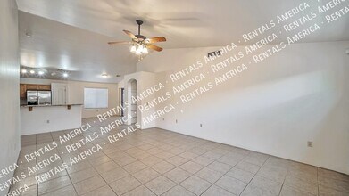 2252 W Silver River Way in Tucson, AZ - Building Photo - Building Photo