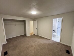 1137 NW Dixon St, Unit BED-1.1 in Corvallis, OR - Building Photo - Building Photo