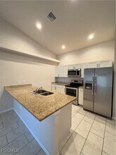 3803 Chiquita Blvd S in Cape Coral, FL - Foto de edificio - Building Photo