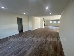 4634 W Sunset Blvd in Tampa, FL - Building Photo - Building Photo