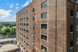 812 Lofts in Peoria, IL - Foto de edificio - Building Photo