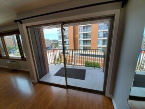 659 S River Rd in Des Plaines, IL - Building Photo - Building Photo