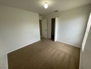 1601 Flora Ave S in Lehigh Acres, FL - Building Photo - Building Photo