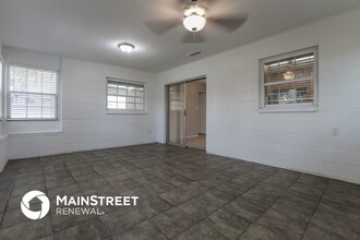 3339 Spainwood Dr in Sarasota, FL - Building Photo - Building Photo