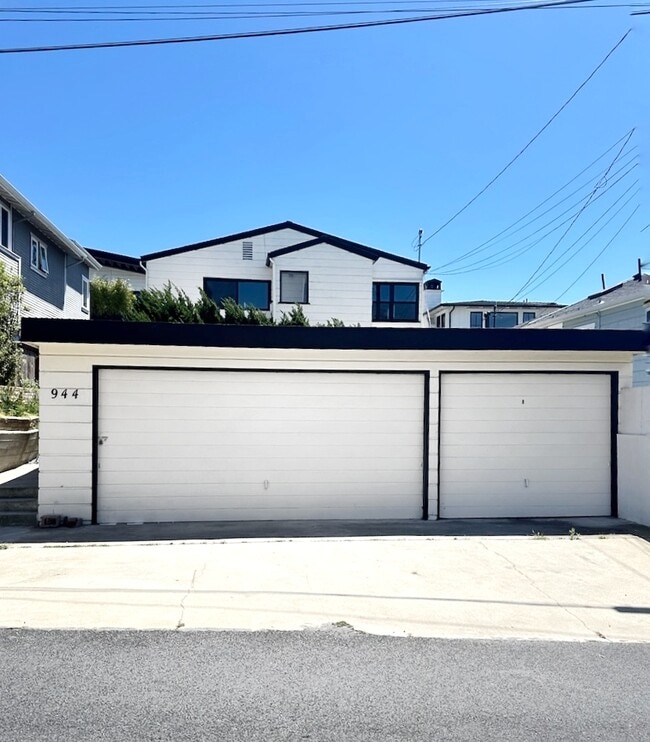 property at 944 15th St