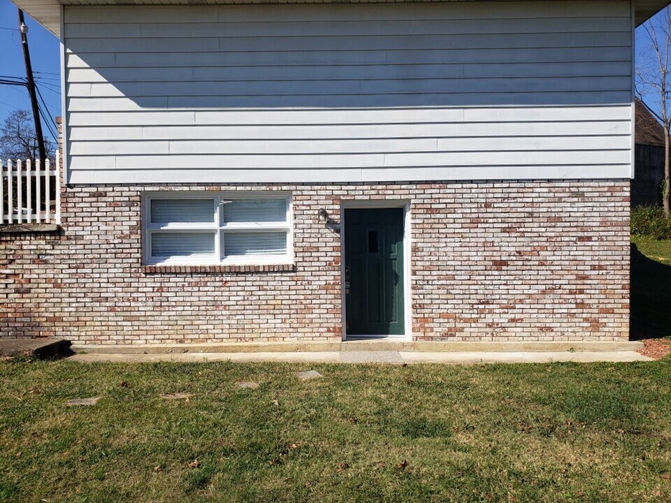 105 Rock Springs Dr in Kingsport, TN - Building Photo