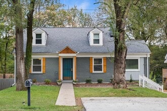 1305 Stratford Ave in Nashville, TN - Foto de edificio - Building Photo
