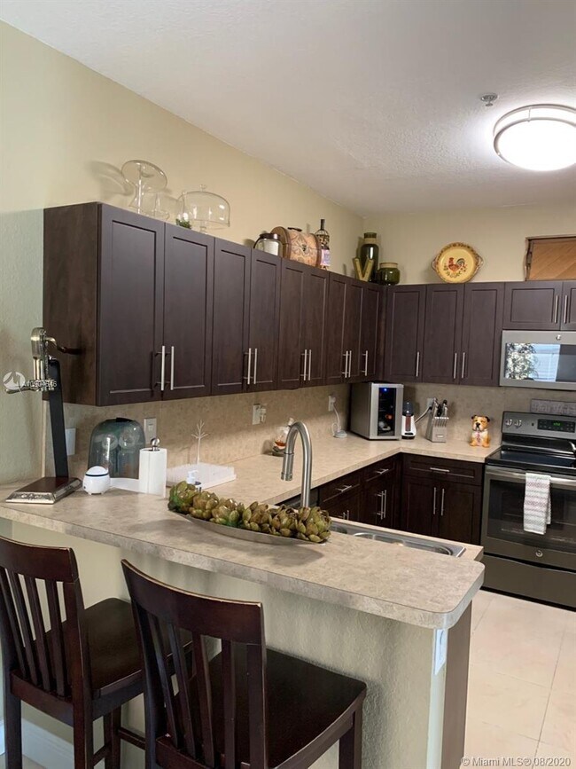 4425 SW 160th Ave-Unit -205 in Miramar, FL - Building Photo - Building Photo
