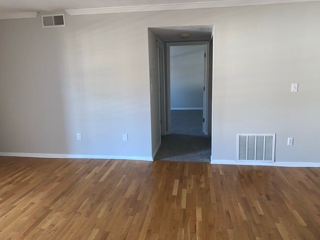 1150 Collier Rd NW, Unit C4 in Atlanta, GA - Building Photo - Building Photo