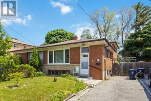 143 Rodda Blvd in Toronto, ON - Building Photo