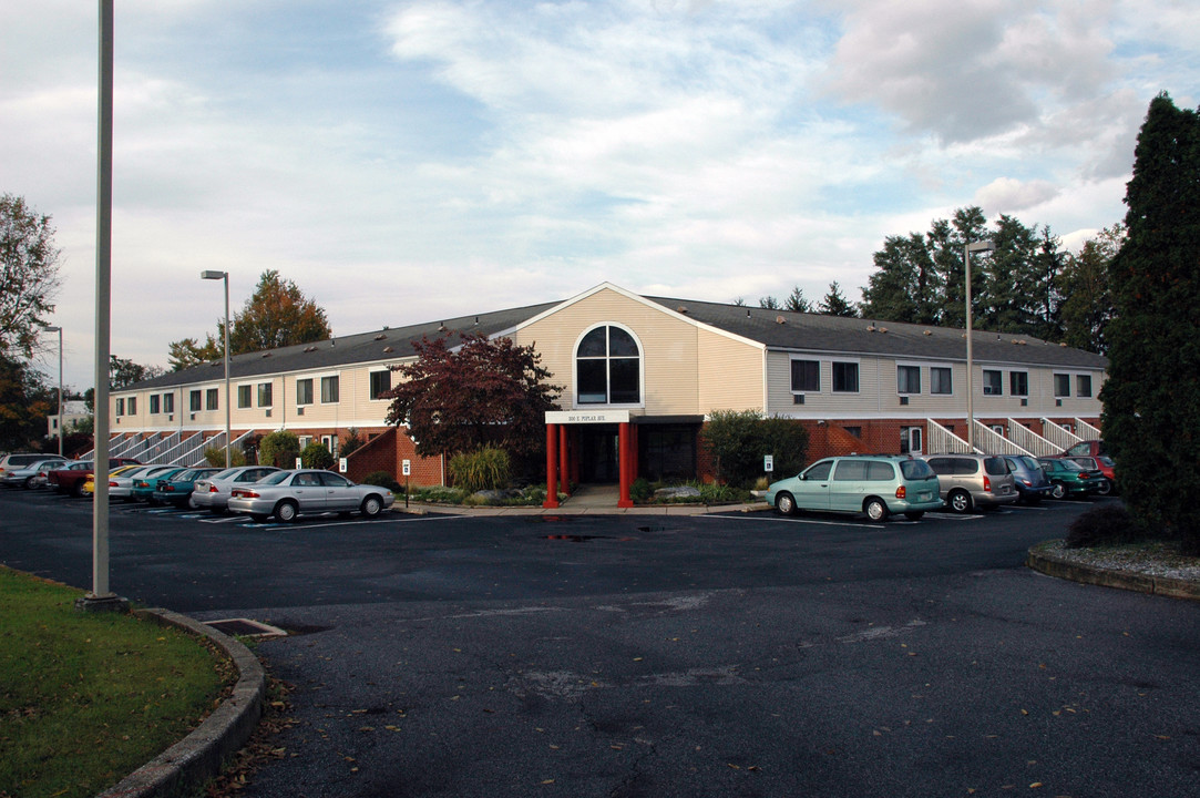 Hummelstown Manor in Hummelstown, PA - Building Photo