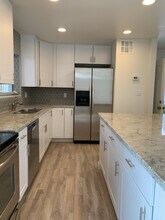 8586 E Indian School Rd in Scottsdale, AZ - Building Photo - Building Photo