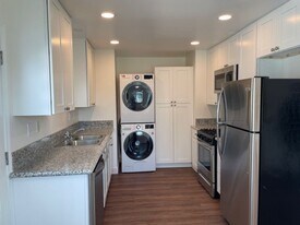 980 Ebony Ave in Imperial Beach, CA - Building Photo