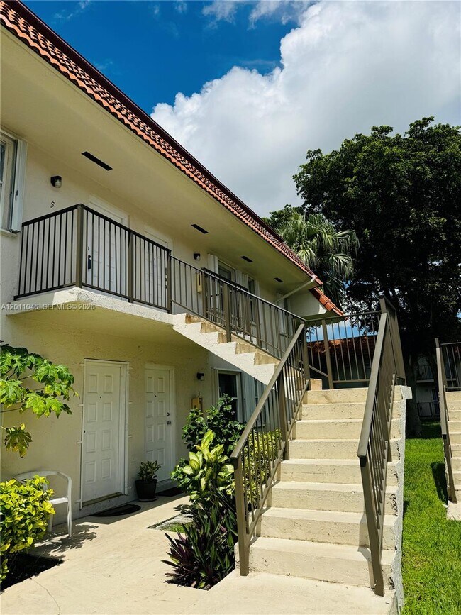 7141 SW 129th Ave in Miami, FL - Building Photo - Building Photo