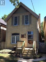 303 Pall Mall St in London, ON - Building Photo