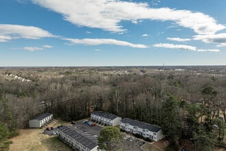 Keswick South Apartments in Richmond, VA - Foto de edificio - Building Photo