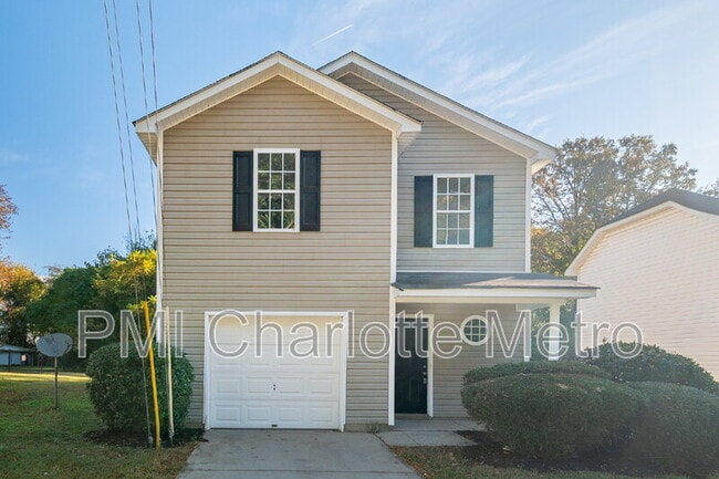 10020 Lawing School Rd in Charlotte, NC - Building Photo - Building Photo