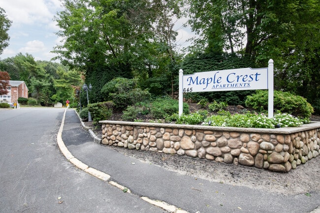 Maple Crest Apartments at Port Jefferson in Port Jefferson, NY - Building Photo - Building Photo