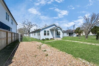 6832 Foster St in Houston, TX - Building Photo - Building Photo