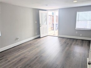 813 Alexander St in Houston, TX - Building Photo - Building Photo