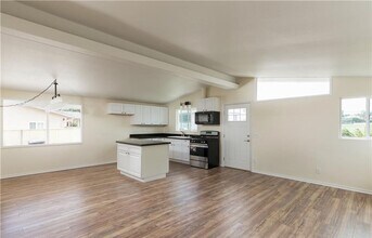 1945 254th St in Lomita, CA - Building Photo - Building Photo