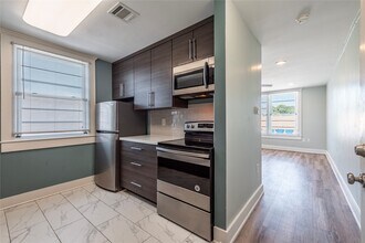 1413 23rd Street Rear in Galveston, TX - Building Photo - Building Photo