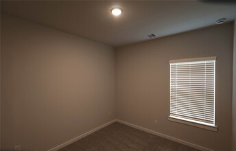 8603 Blueberry Ash St in Magnolia, TX - Foto de edificio - Building Photo