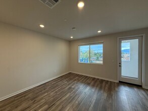 9513 Hannah Wy in Riverside, CA - Building Photo - Building Photo