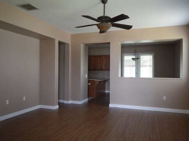 1969 Kimlyn Cir in Kissimmee, FL - Building Photo - Building Photo
