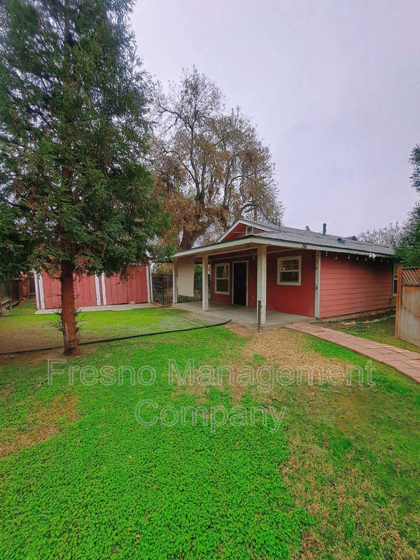 829 E Dudley Ave in Fresno, CA - Building Photo - Building Photo