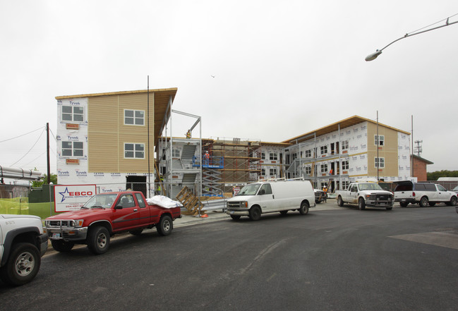 The Legacy Apartments in Austin, TX - Building Photo - Building Photo