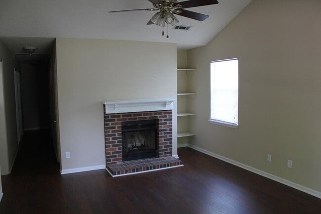 139 Alston Cir in Goose Creek, SC - Building Photo - Building Photo