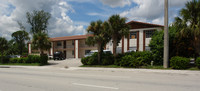 3400 Riverside Dr in Coral Springs, FL - Foto de edificio - Building Photo